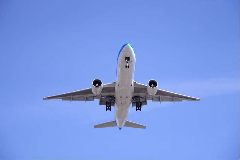 マッカーサーグレン・デザイナー・アウトレット 飛行機