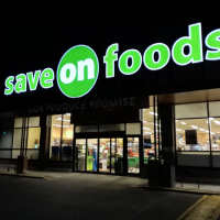 スーパー save on foods